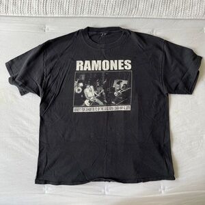 VTG Ramones Black Graphic T-Shirt
